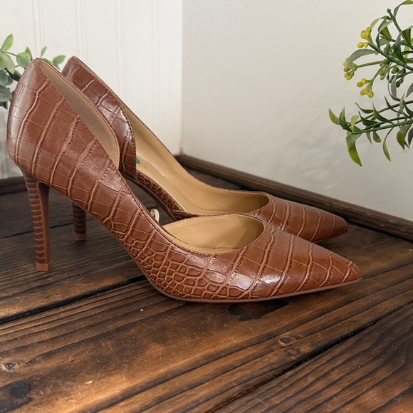 NWT Nine West Brown Crocodile Pattern Heeled Pumps - Picture 4 of 6